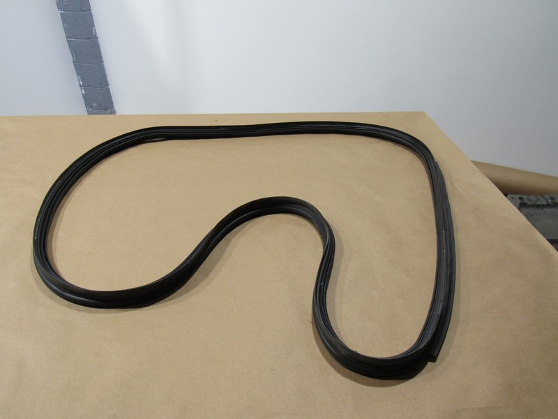 18-21 Mercedes GT 63 X290 2019 Rear Trunk Tailgate Weather Strip Seal :A