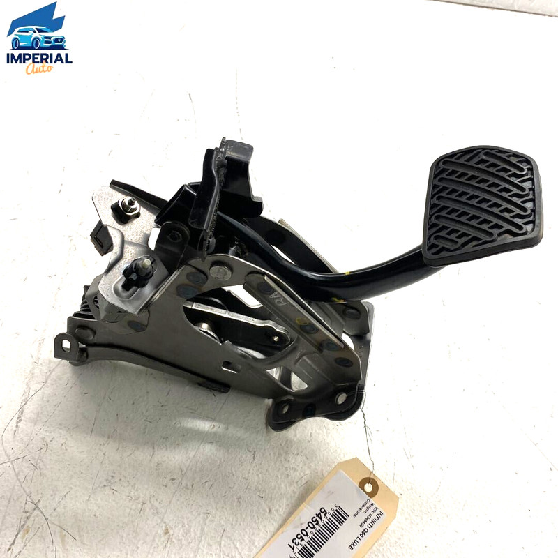 2014-2018 Infiniti Q50 Q60 Brake Stop Pedal W/ Bracket & Pad OEM