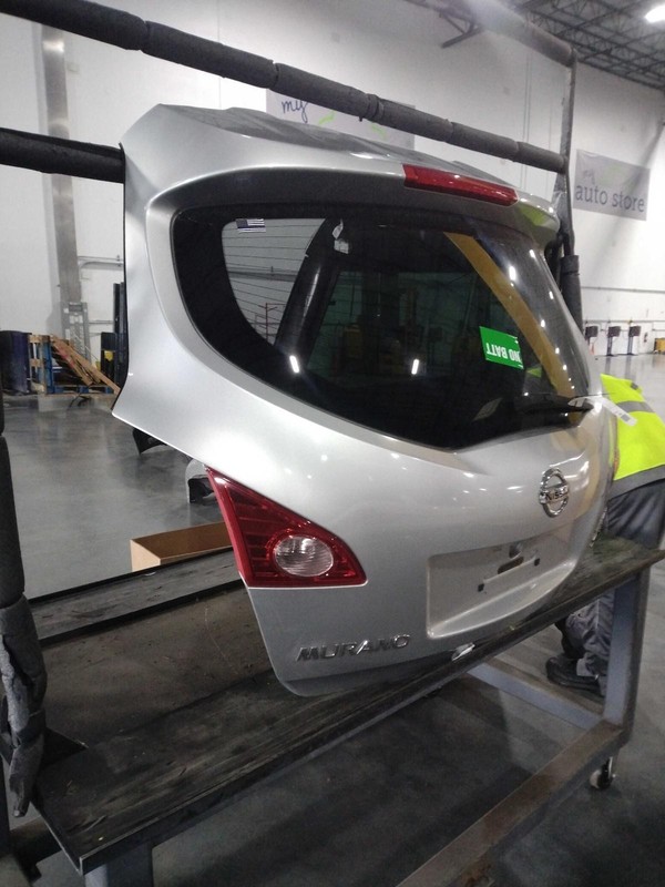 Used Deck Lid fits: 2009 Nissan Murano w/o rear view camera w/privacy tint glass
