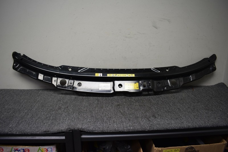 2012 LAND ROVER RADIATOR COVER FACTORY OEM