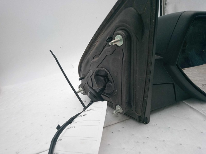 Used Right Door Mirror fits: 2016 Gmc Sierra 1500 pickup Manual sail mount foldi