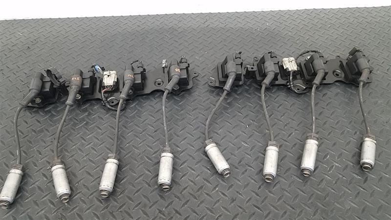 00-06 Chevrolet Tahoe Ignition Coil Assembly Set Of 8 OEM 12558693
