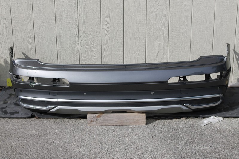 2020-2024 Audi Q7 Rear Bumper With Sensor Holes Oem