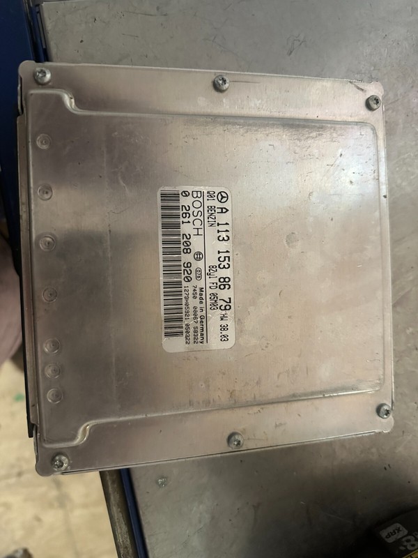 05-06 Mercedes CL500 E500 SL500 OEM ENGINE CONTROL MODULE COMPUTER 1131538679