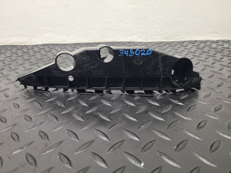 21-24 Toyota Sienna Front Right Passenger Bumper Cover Bracket OEM 52145-08040