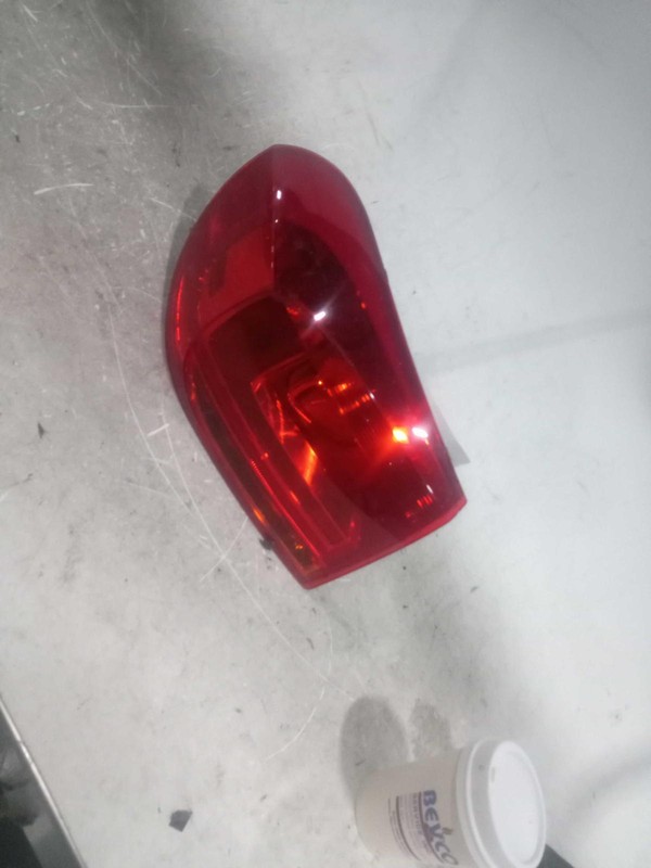 2017 Volkswagen Tiguan Left Tail Light Assembly White OEM 384297 Used 80k mi
