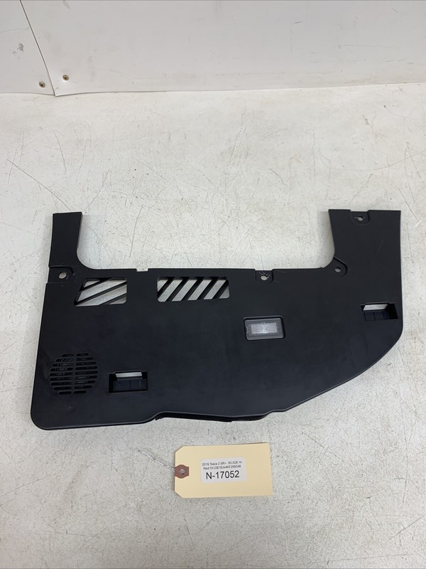 17-22 TESLA MODEL 3 RH LOWER UNDER DASHBOARD TRIM COVER 1130978-00-B 17052 B107