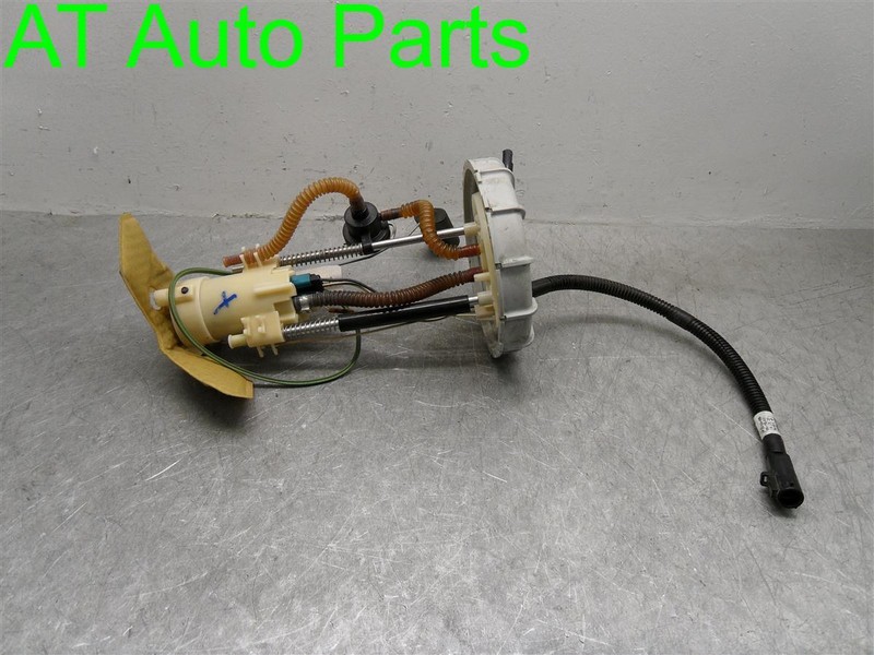 03 04 5.4L FORD EXPEDITION FUEL PUMP ASSEMBLY OEM 323-01671