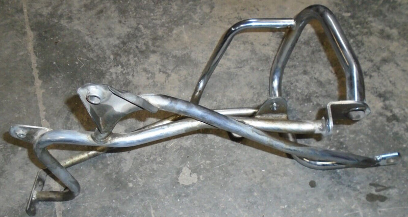 1987 Yamaha Venture XVZ1300 XVZ 1300 Left Side Saddle Bag Mount Guard Support 87
