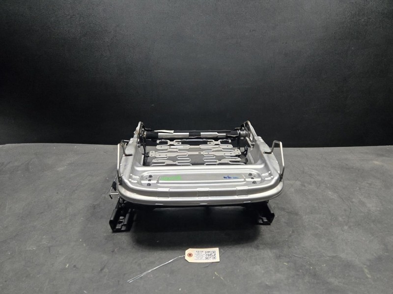 Front Right Seat Lower Frame 2022 Kia Stinger 88600-J5AE0 2023