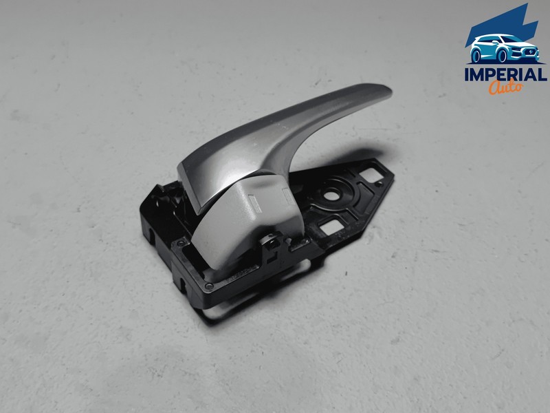2015-2020 Toyota Sienna Front Right Passenger Side Door Interior Handle OEM Gray