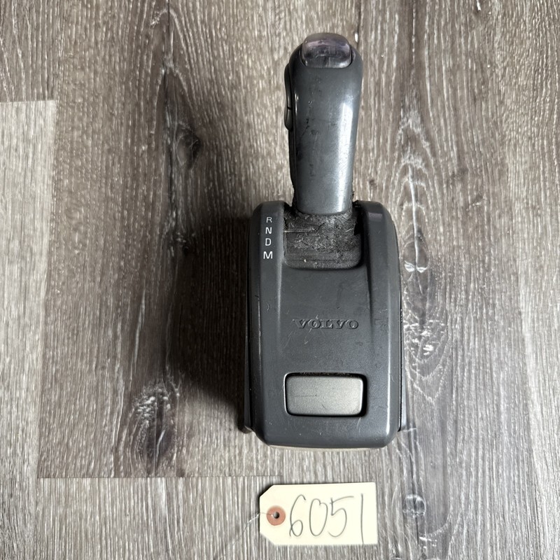 Volvo ATO2612D Transmission Electric Shifter - Used | P/N 21937980