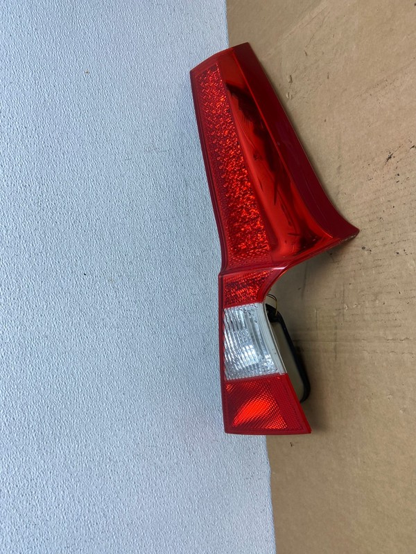 2008 to 2013 Volvo XC70 V70 Right Passenger Tail Light Upper Oem AC8448 LK