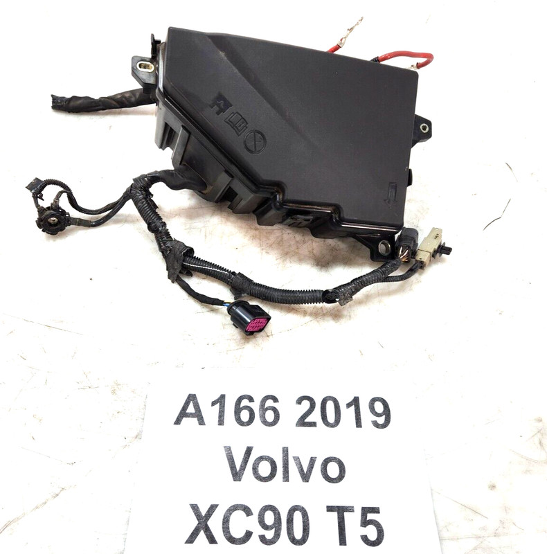 ✅ 2016-2022 OEM Volvo XC90 Engine Fuse Relay Junction Box Module Unit