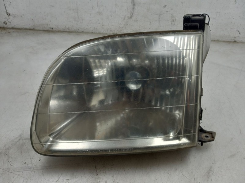 00-04 TOYOTA TUNDRA SR5 4.7L 4WD AT DRIVER SIDE FRONT HEADLIGHT ASSEMBLY
