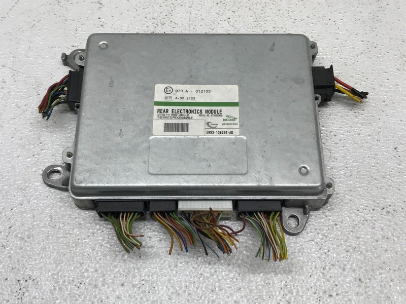 2004-07 Jaguar XJ8 Vanden Plas X350 Rear Electronic Module OEM 2W9F-14A638-BA
