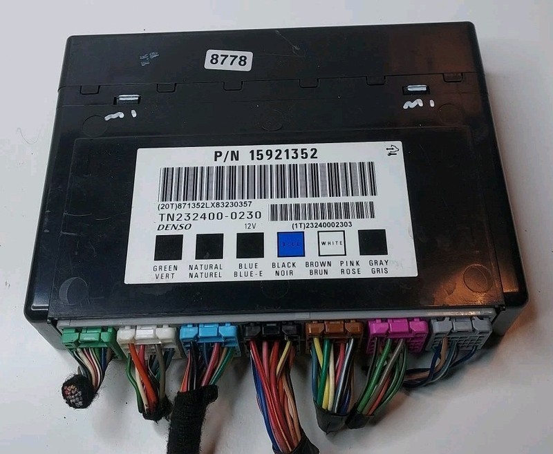 2006-2011 Cadillac DTS BCM Body Control Module 15921352 OEM