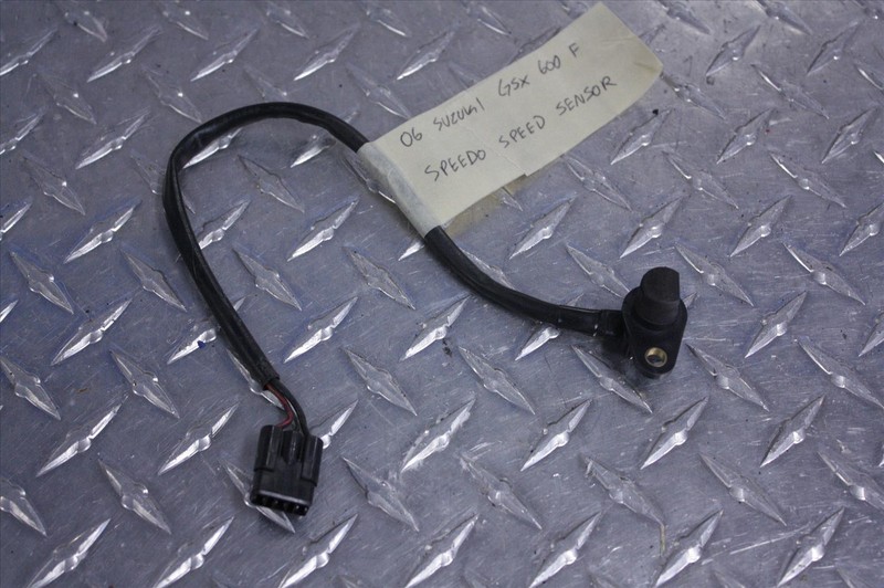 2006 SUZUKI GSX 600 F KATANA SPEEDOMETER SPEED SENSOR SPEEDO GSX600 GSX600F 06
