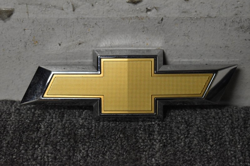 2019-2023 CHEVROLET BLAZER REAR EMBLEM FACTORY OEM
