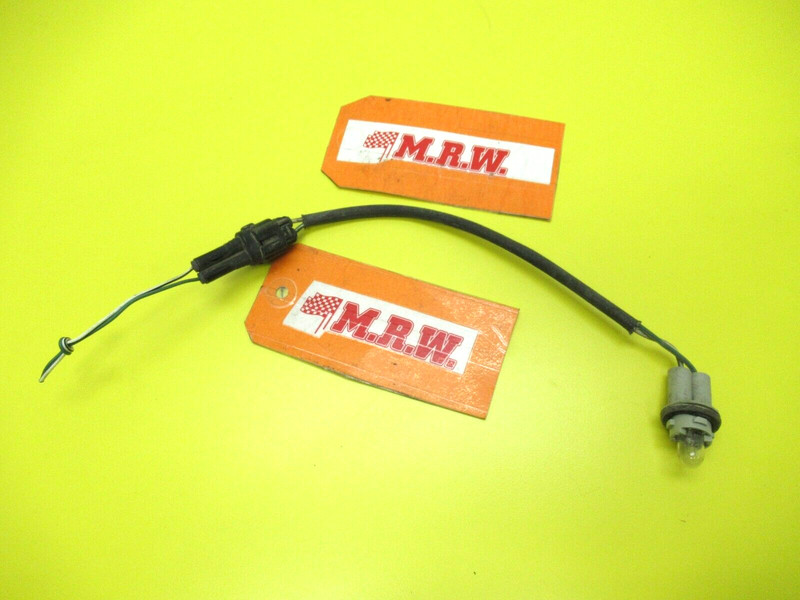 LICENSE PLATE LIGHT LAMP SOCKET HARNESS WIRE PLUG 00 01 02 03 04 05 MR2 SPYDER