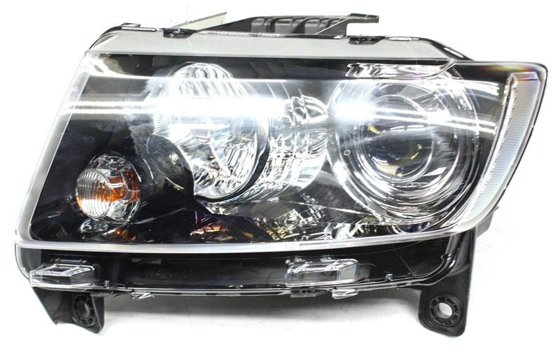 Non-US Market OEM Left Side HID Headlamp For Jeep Grand Cherokee SRT8 68087061AD