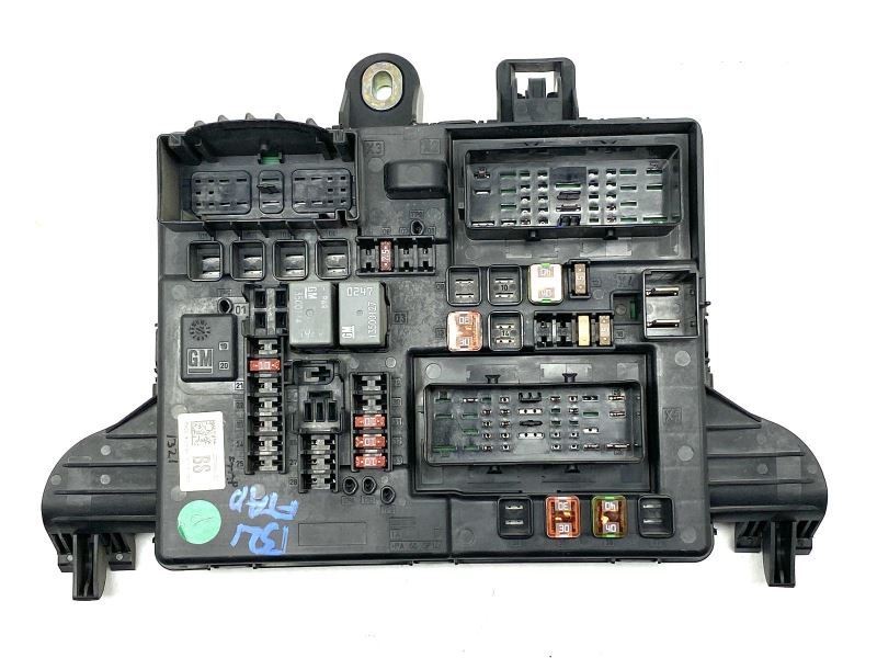 Cabin Fuse Relay Junction Box 20922936 Fits 2011-2012 Buick Lacrosse 58910
