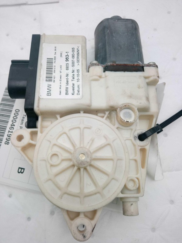 2006 BMW X3 Front Left Window Regulator Black 412483 Used 129K Miles