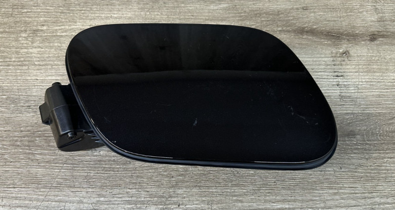 2021-25 VW CHARGE PORT POCKET DOOR OEM # 11K-809-857-C - DEEP BLACK