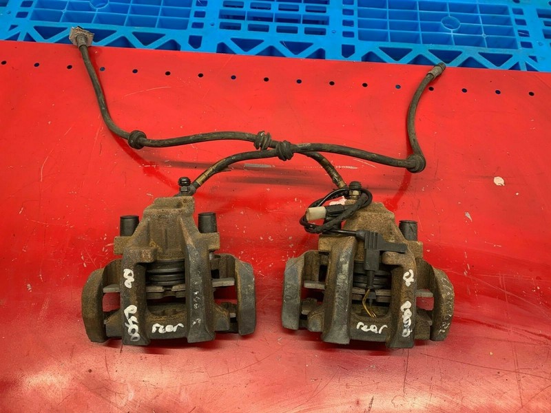 06-09 MERCEDES-BENZ W251 R CLASS REAR LEFT / RIGHT BRAKE CALIPER SET PAIR OEM