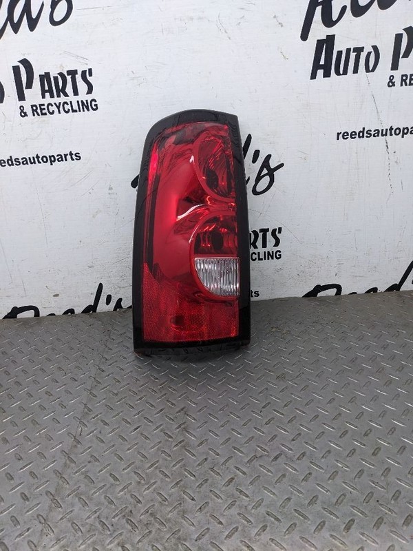 Driver Tail Light Classic Style Fits 04-07 SILVERADO 1500 PICKUP 1152770