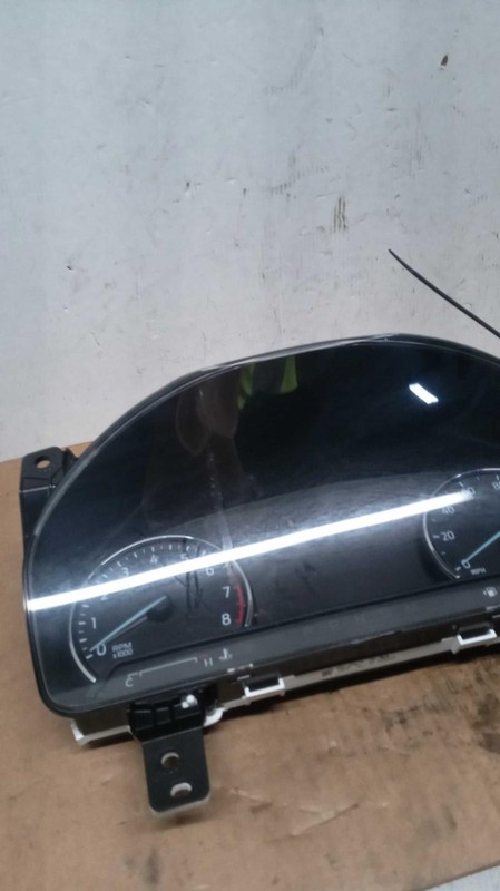 2021 Ford Explorer Speedometer Gauge OEM Silver 106K Miles NJ25-17733-445800