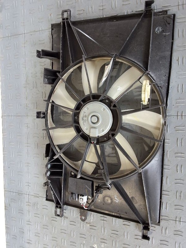 2018-2022 Toyota C-HR Radiator Fan Motor Fan Assembly