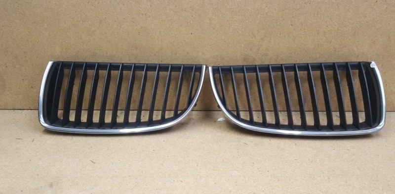 2006 2007 2008 BMW 335XI E90 FRONT BUMPER GRILLE TRIM LEFT & RIGHT SIDE OEM