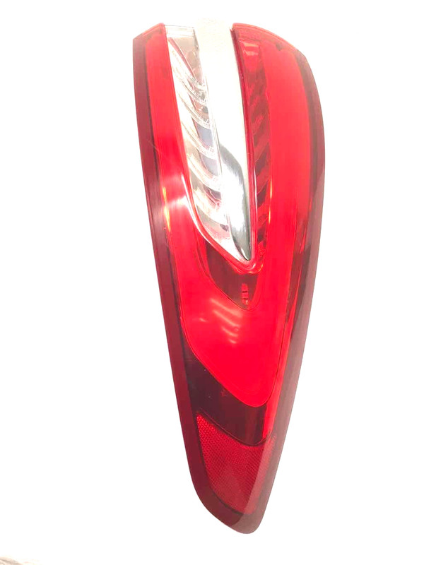 2017 Fusion RH Passenger Quarter Panel Tail Light Assembly Light Scratches