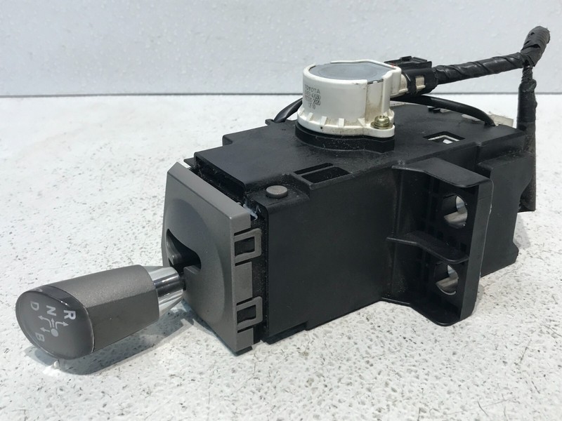 04-09 Toyota Prius Automatic Transmission Gear Shifter Assembly OEM 89451-47030