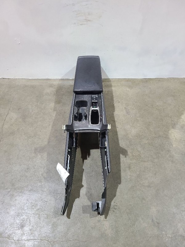 Console Front Floor Leather Armrest Fits 18-20 ACCORD 589333