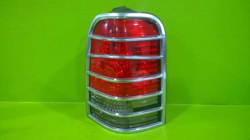05 06 07 MERCURY MARINER PASSENGER RIGHT TAILLIGHT LAMP OEM 2607-21