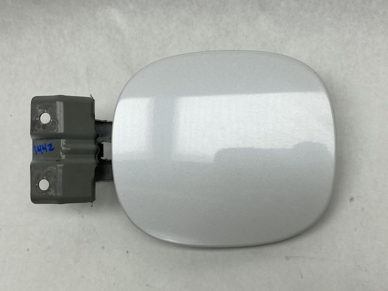Fuel Filler Door Diamond White Pearl Fits 2007-2013 Mitsubishi Outlander 79914