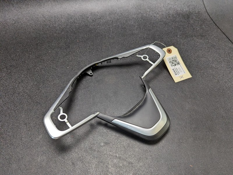 Steering Wheel Switch Bezel & Lower Cover 2018 BMW X1 32306872558 2016 - 2021 X