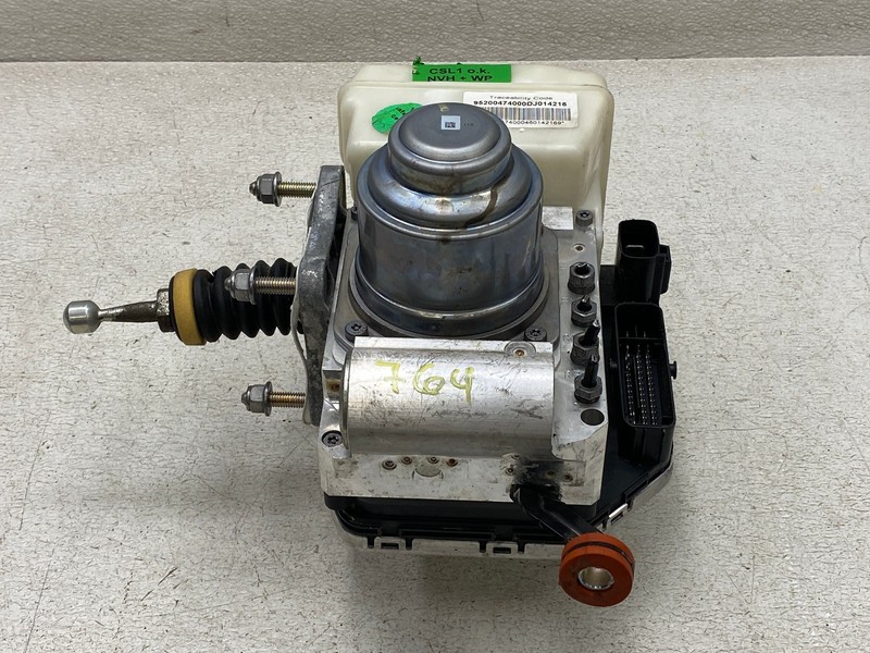2017-2019 ALFA ROMEO GIULIA ABS ANTI LOCK BRAKE PUMP RESERVOIR OEM LOT764