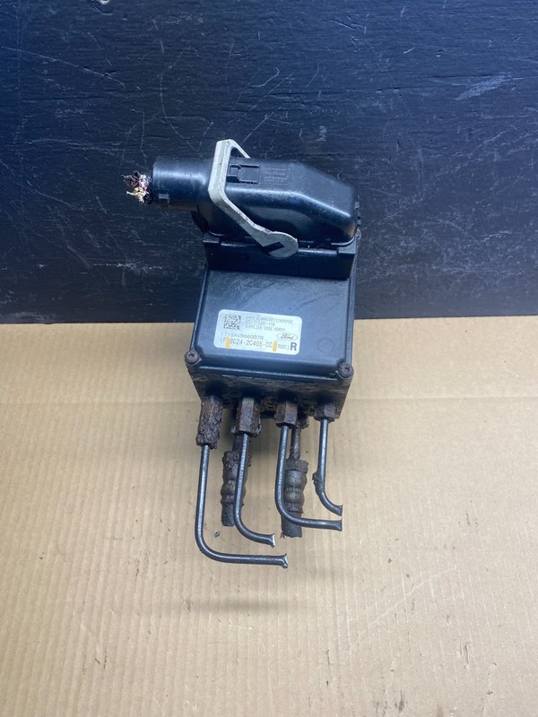 2011-2014 Ford E-150 E150 E250 E350 ABS Anti-Lock Brake Pump Module AD0466 DW