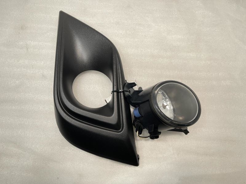 2015-2018 NISSAN MURANO RIGHT FOG LAMP W/BLACK TRIM 3.5L AT AWD 42K 51000