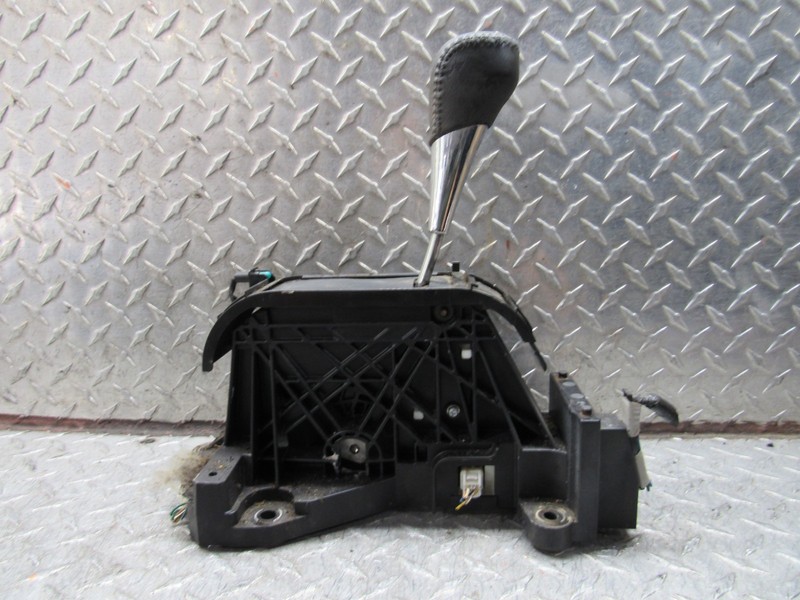 2010 TOYOTA CAMRY SE 2,5L VIN F 5TH DIGIT FLOOR SHIFT SHIFTER GEAR SELECTOR ASSY