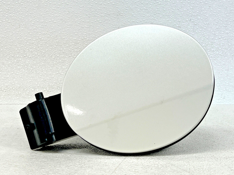 ⭐2015-2021 SUBARU WRX STI FUEL GAS FILLER DOOR LID COVER PANEL WHITE OEM LOT2487