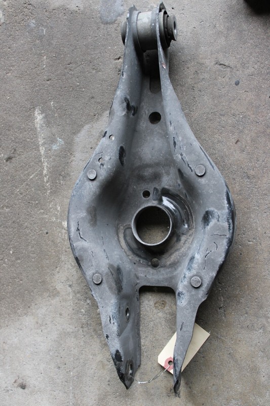 2013-2016 BMW 320I F30 REAR RIGHT SIDE SUSPENSION LOWER CONTROL ARM OEM