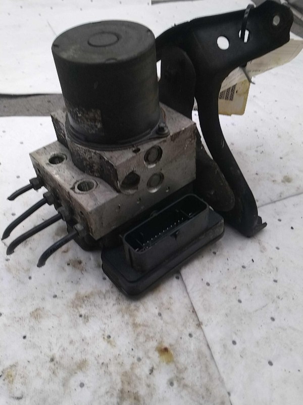 2017 Acura MDX ABS Modulator OEM 57111TZ5A91 Silver 133k Miles