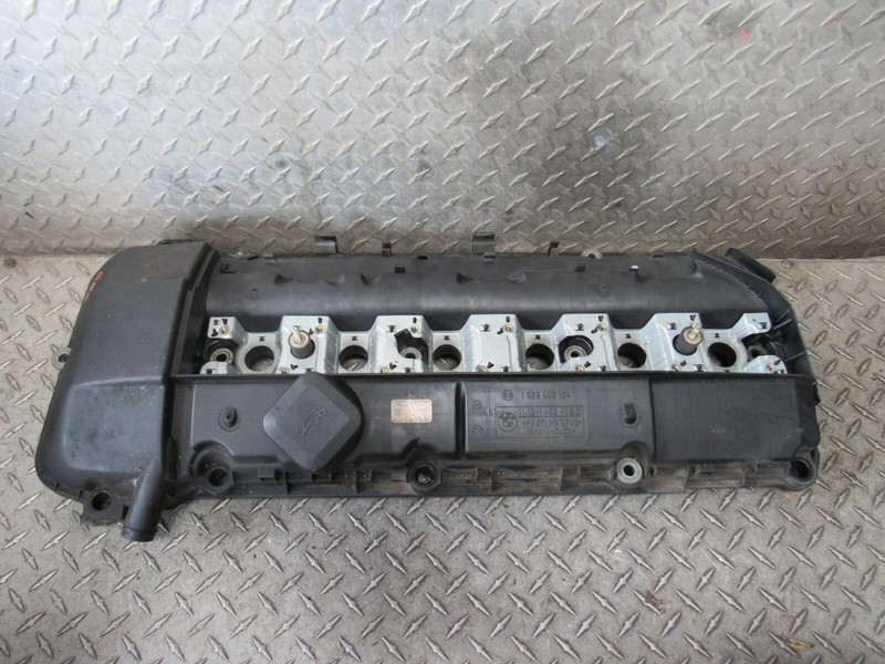 2000 BMW 528I ENGINE VALVE COVER 11.12 1437 920 0 2.8L