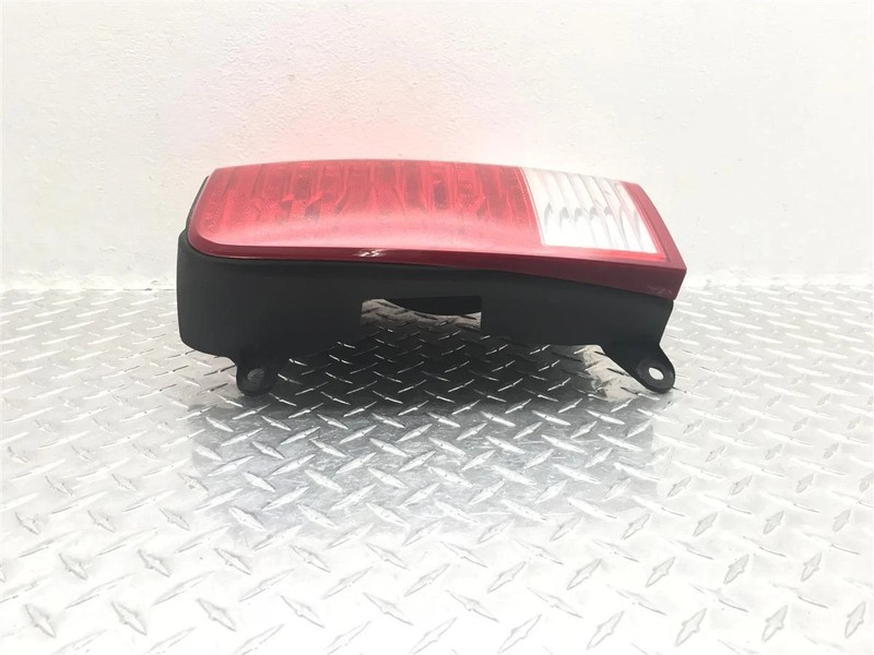 2007-2009 CHRYSLER ASPEN PASSENGER TAILLIGHT LAMP OEM 68001316AA