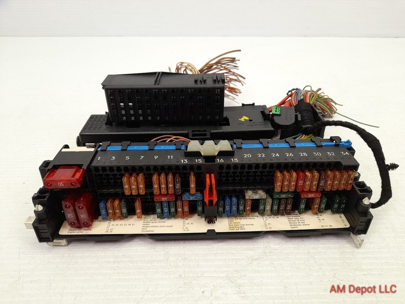 2000 BMW 330xi 325x 330i E46 Sedan Fuse Box Cabin / Glove Box 61138364530