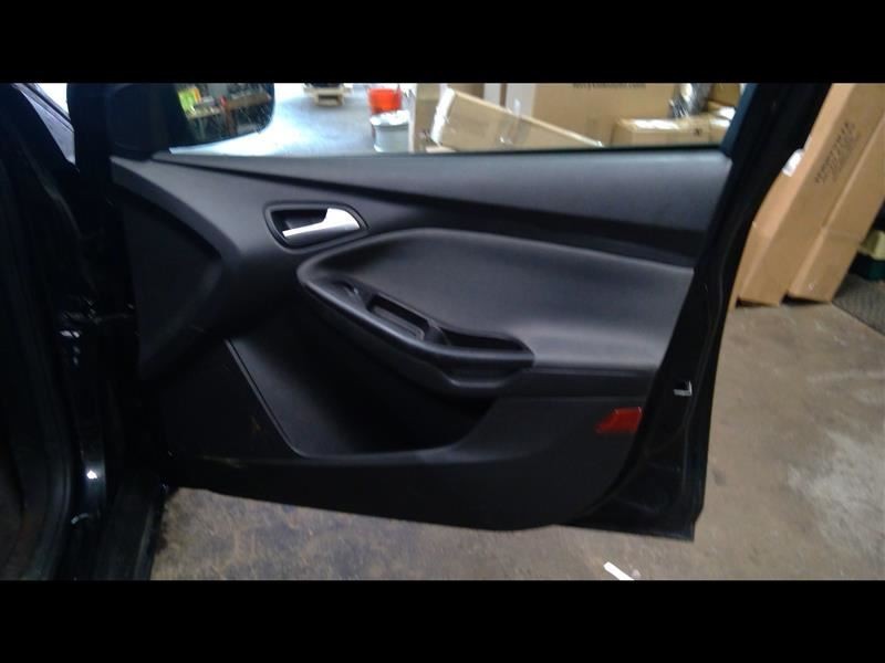 Passenger Front Door Card Trim Panel Black Cloth Fits FOCUS 2013 863703